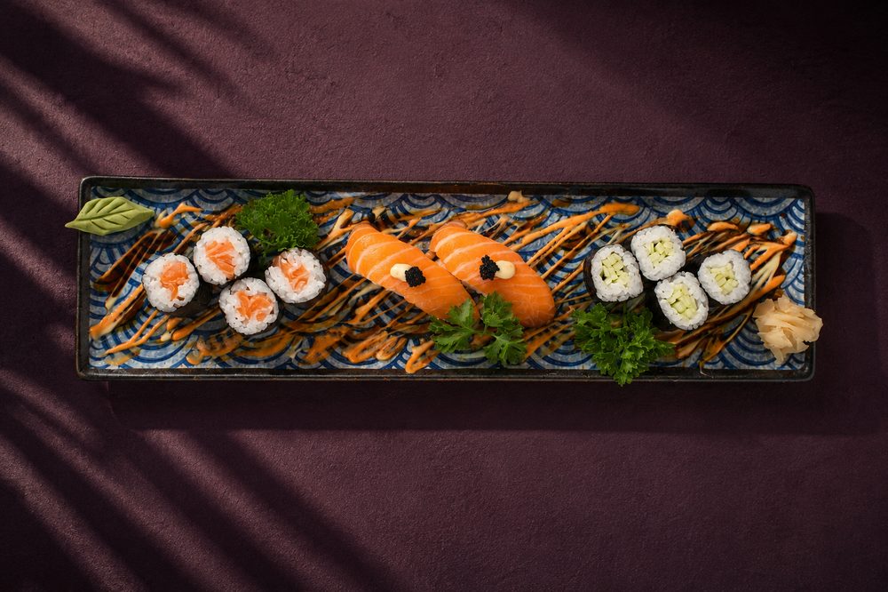 Combinado com niguiri e maki variados para toda a família